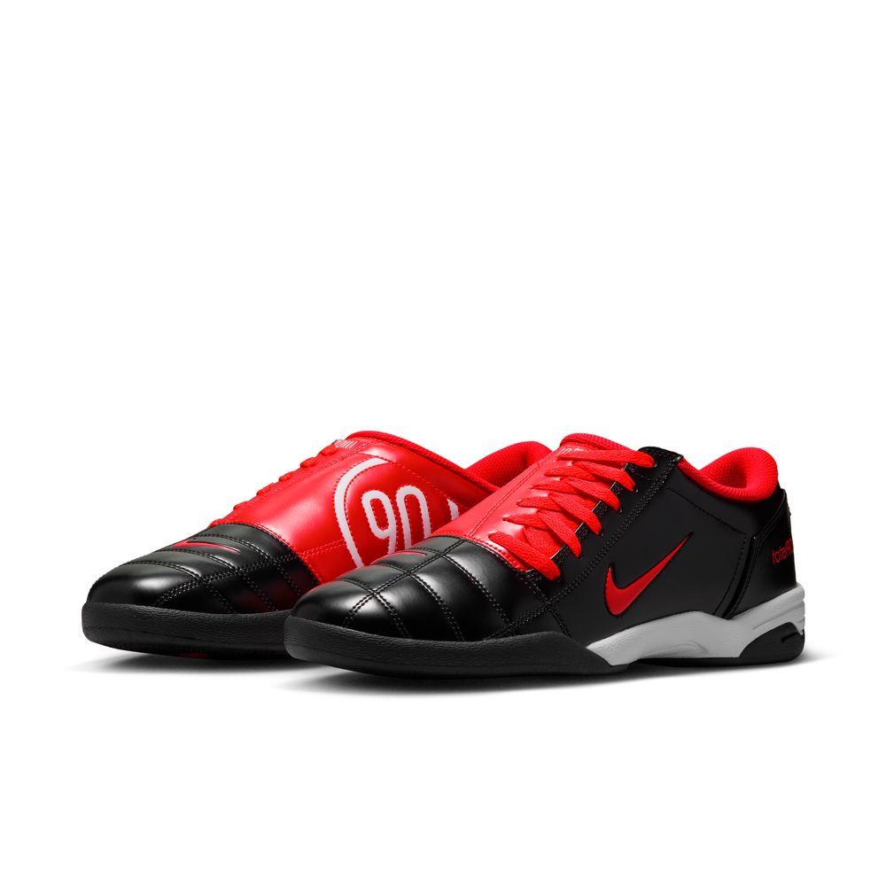 Nike Total 90