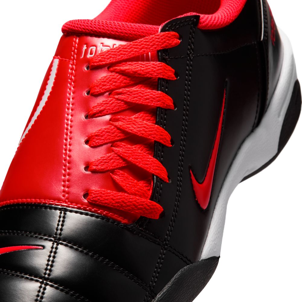 Nike Total 90