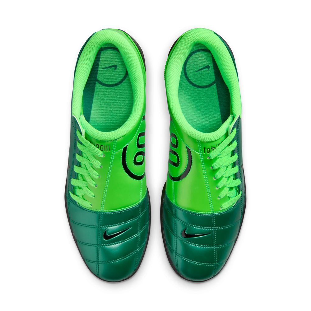 Nike Total 90