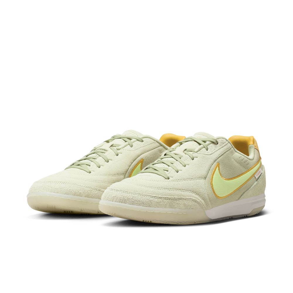 womens indoor soccer shoes nike