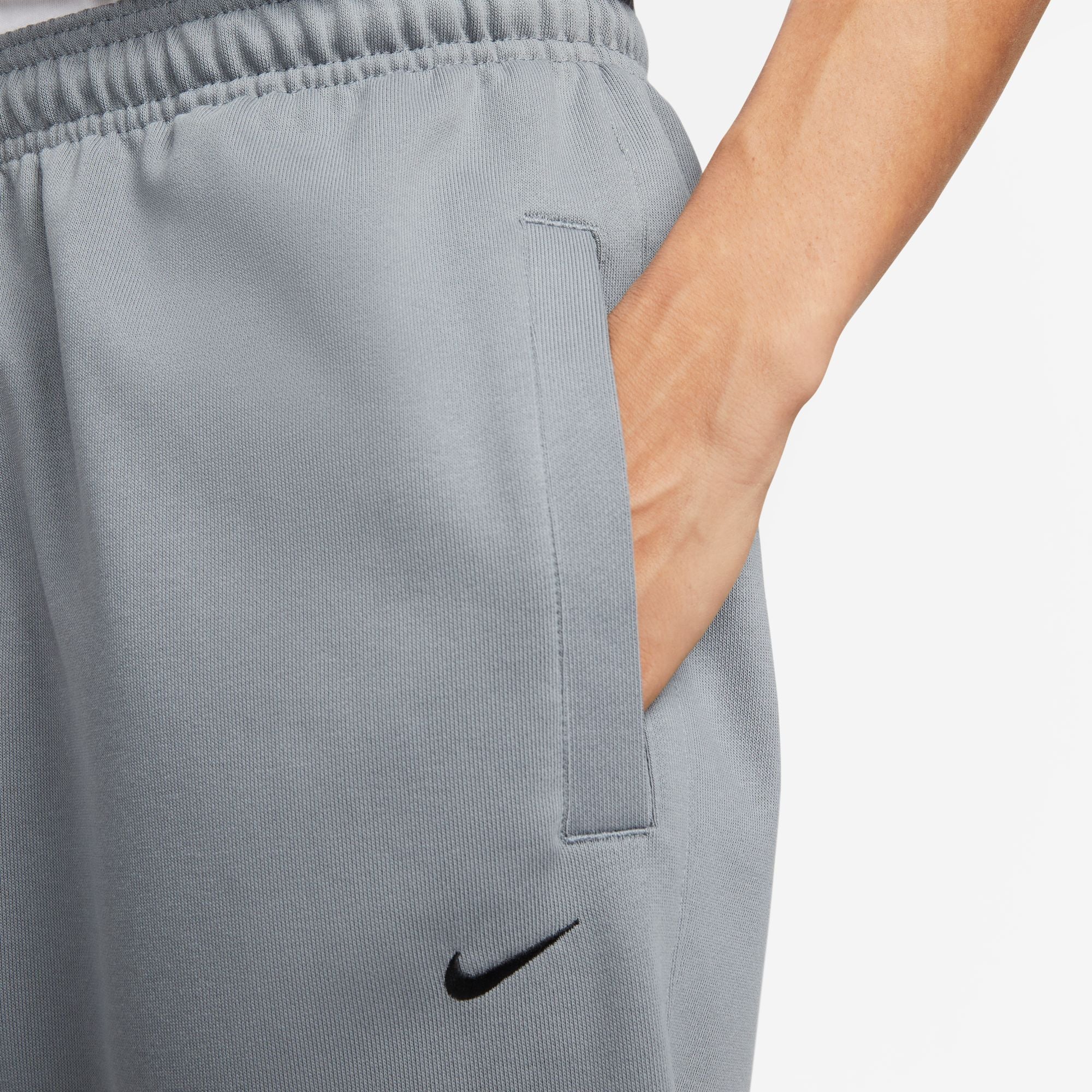 Nike Dri-FIT Academy 23 Soccer Pants