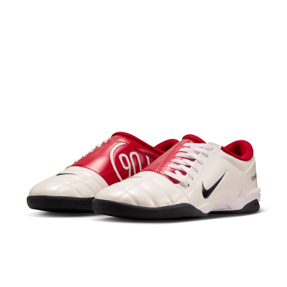 Nike Total 90