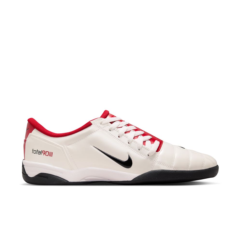 Nike Total 90