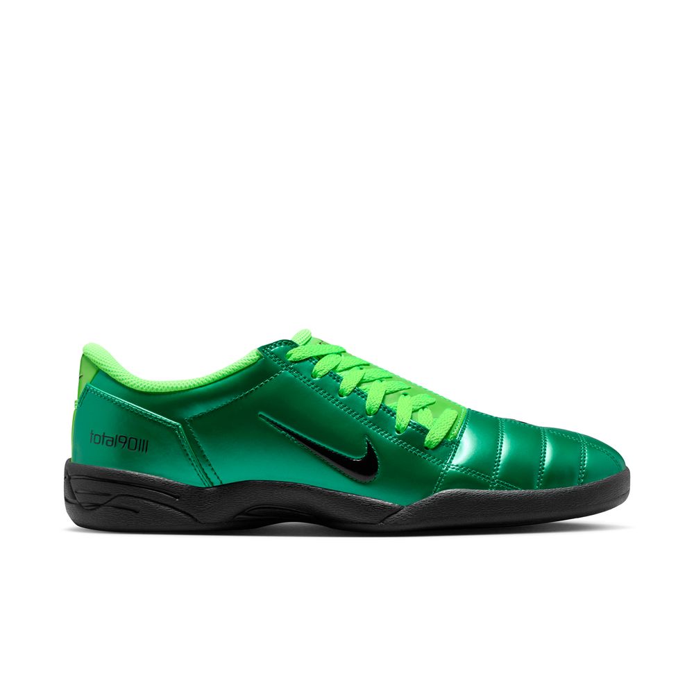 Nike Total 90