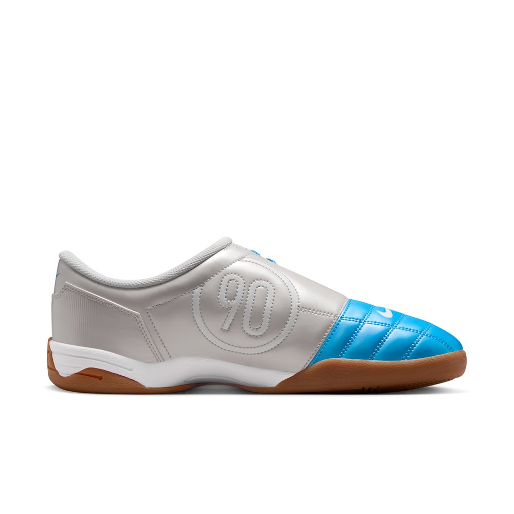 Nike Total 90