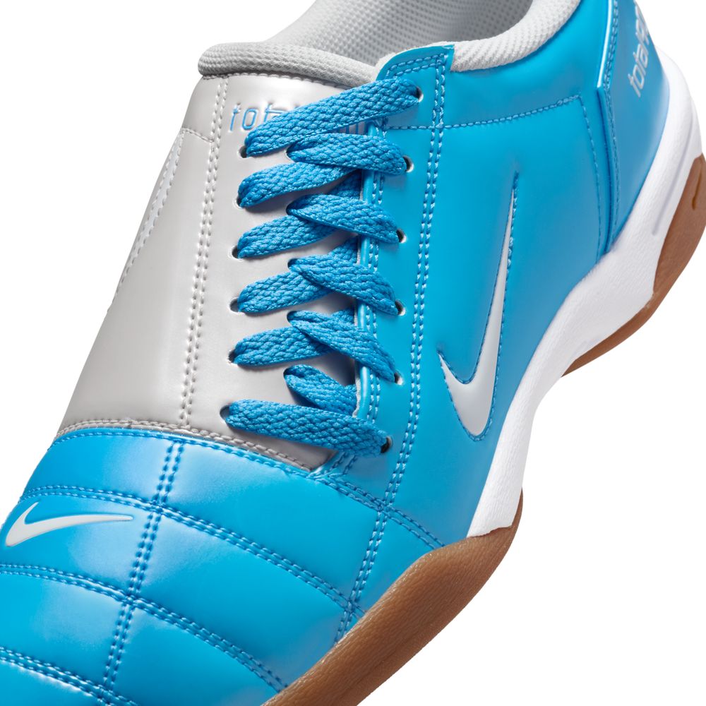 Nike Total 90