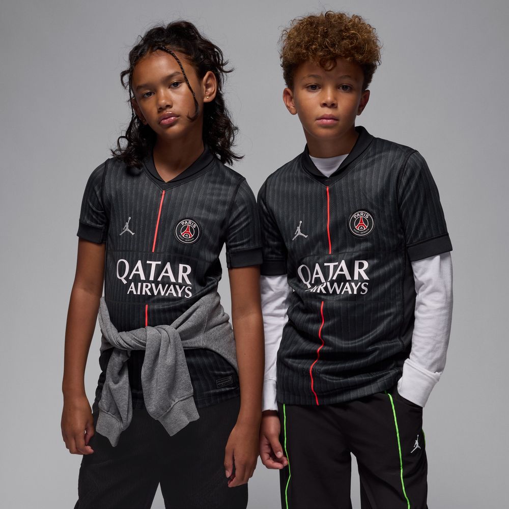 Paris Paris Saint-Germain Kits, Paris PSG Shirt, Home & Away Paris Paris Saint-Germain Kits, Paris PSG Shirt, Home & Away