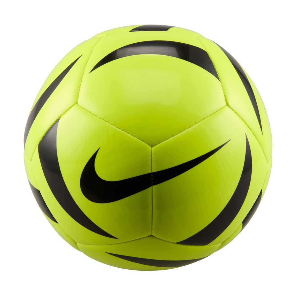 What are Good Soccer Balls: Expert Buying Guide