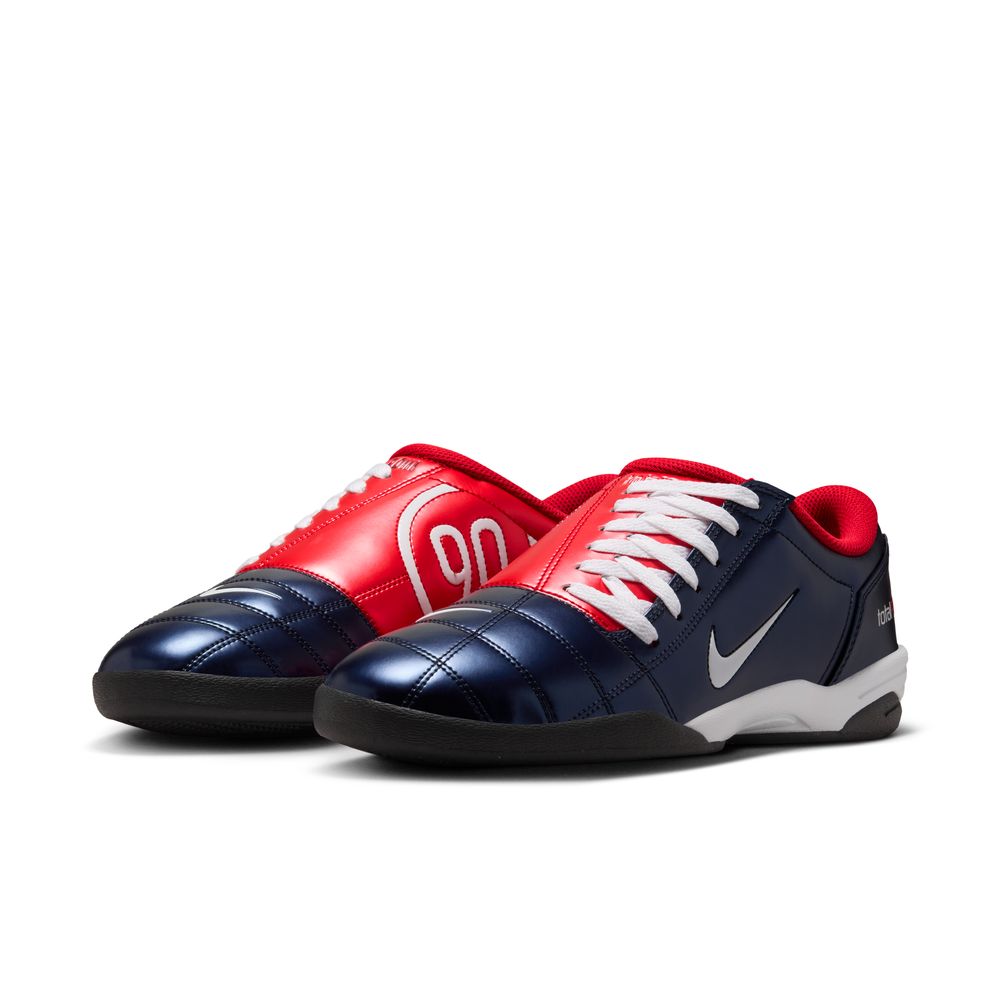 Nike Total 90