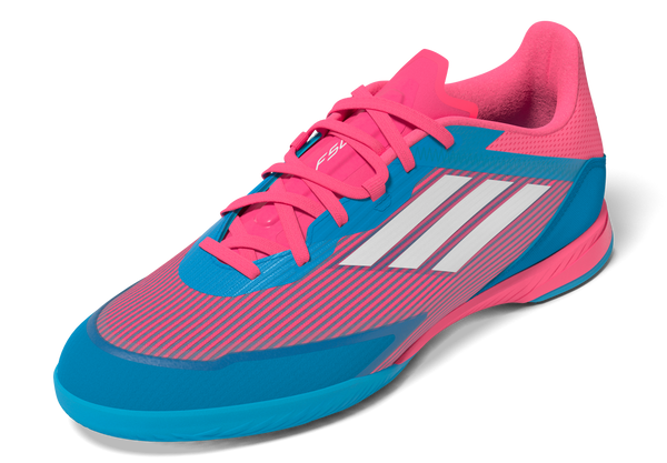 IH8052_9_FOOTWEAR_3D-