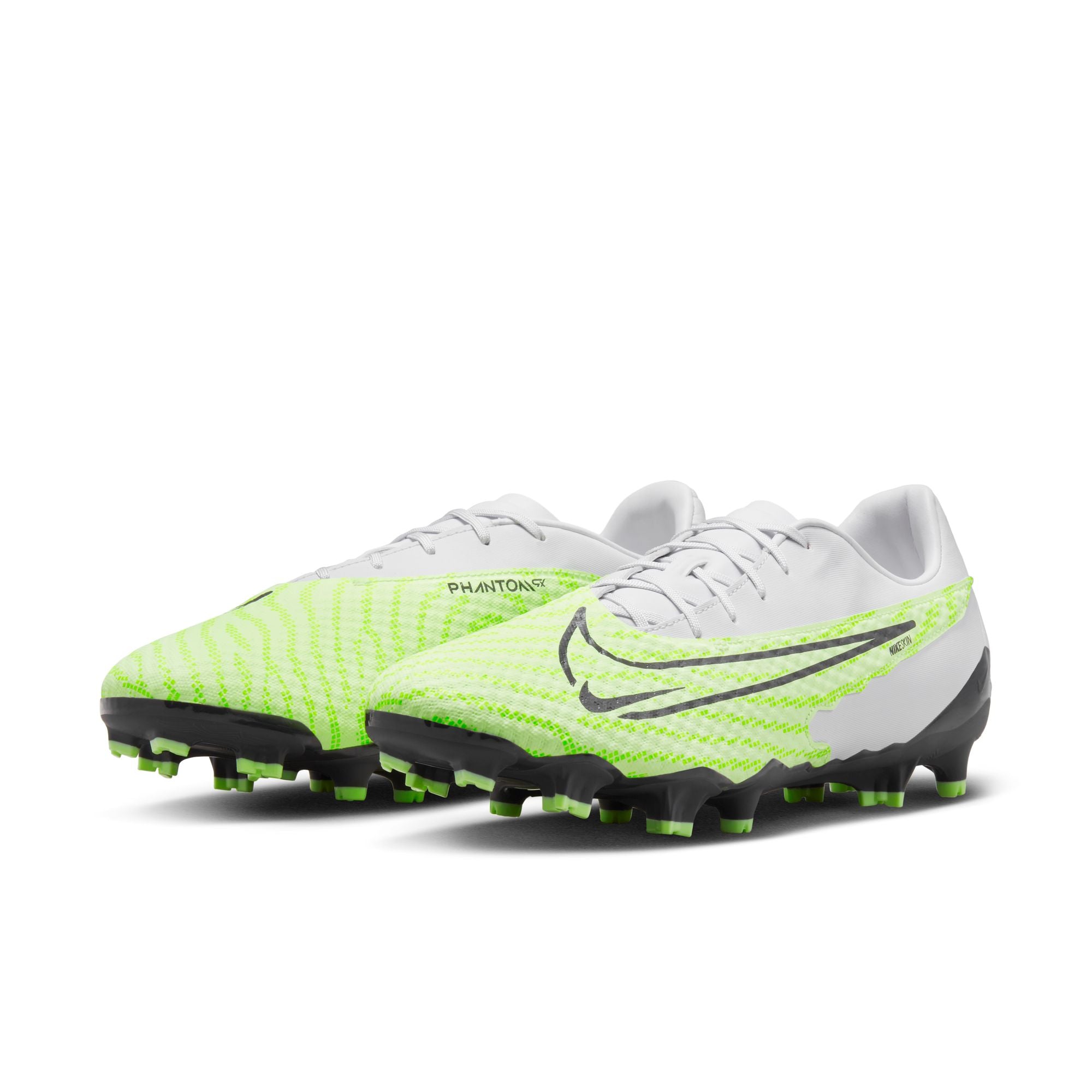 Nike Phantom Soccer Cleats & Indoor Soccer Shoes | European Nike Phantom Soccer Cleats & Indoor Soccer Shoes | European