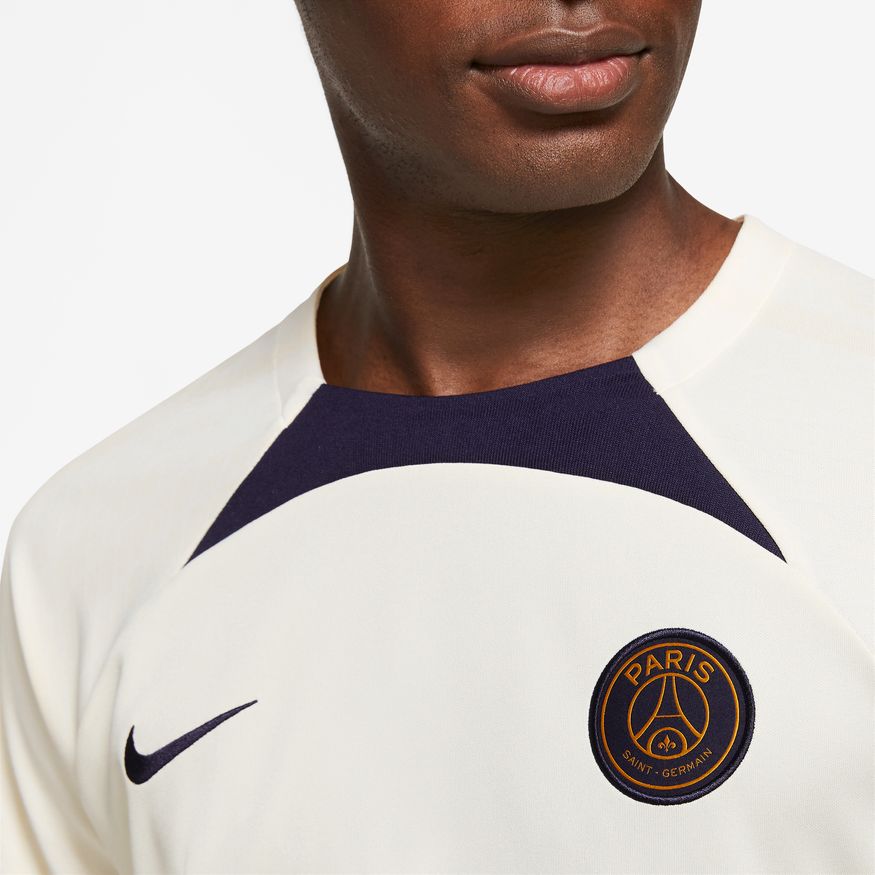 Nike Paris Saint-Germain 2023/24 Strike Dri-FIT Knit Soccer Top
